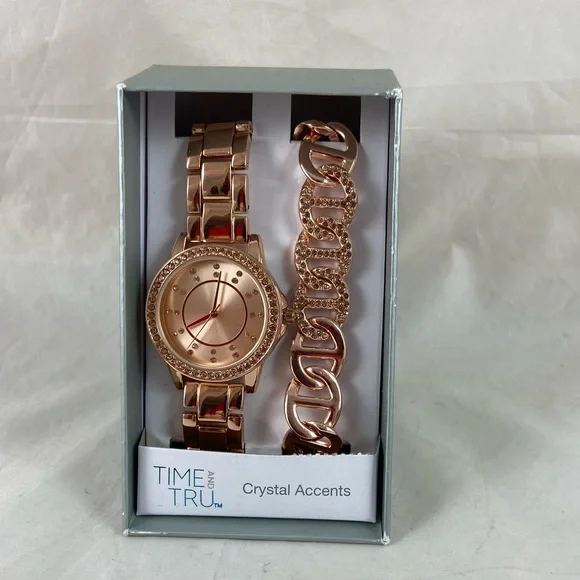 Time & Tru Women’s Wristwatch & Bracelet Set Rose Gold Tone Crystal Accents New - Picture 3 of 10